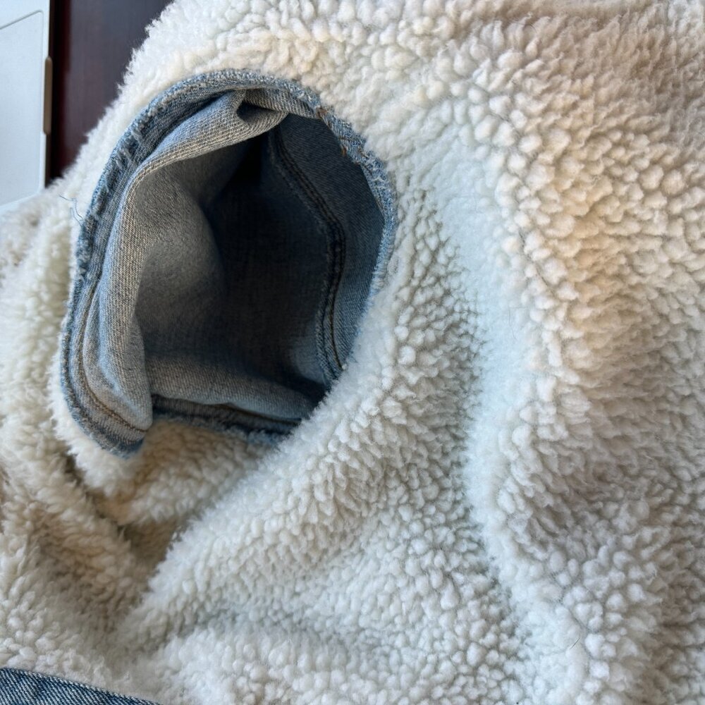 TILLY'S RSQ Sherpa Lined Denim Trucker Jean Jacket - small - Picture 12 of 13